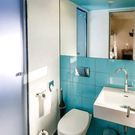 - Youth بيت شباب *